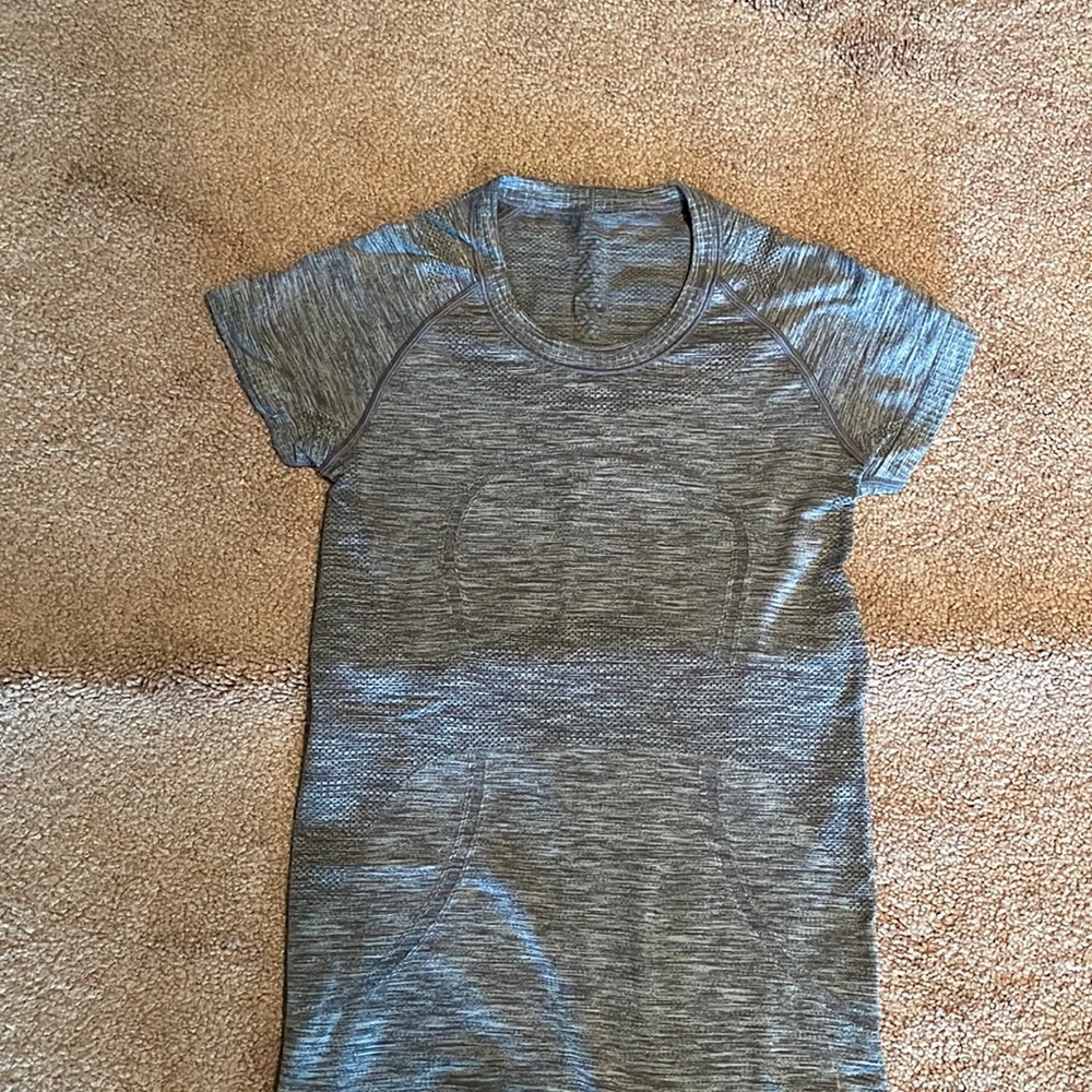 Lululemon swiftly tech